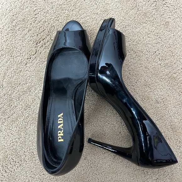 Prada patent leather peep Toe heel platform shoes - Picture 3 of 5